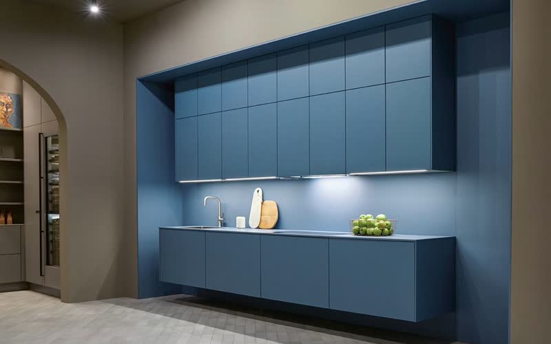 Cuisine sur mesure bleue conçue avec Wood Maker